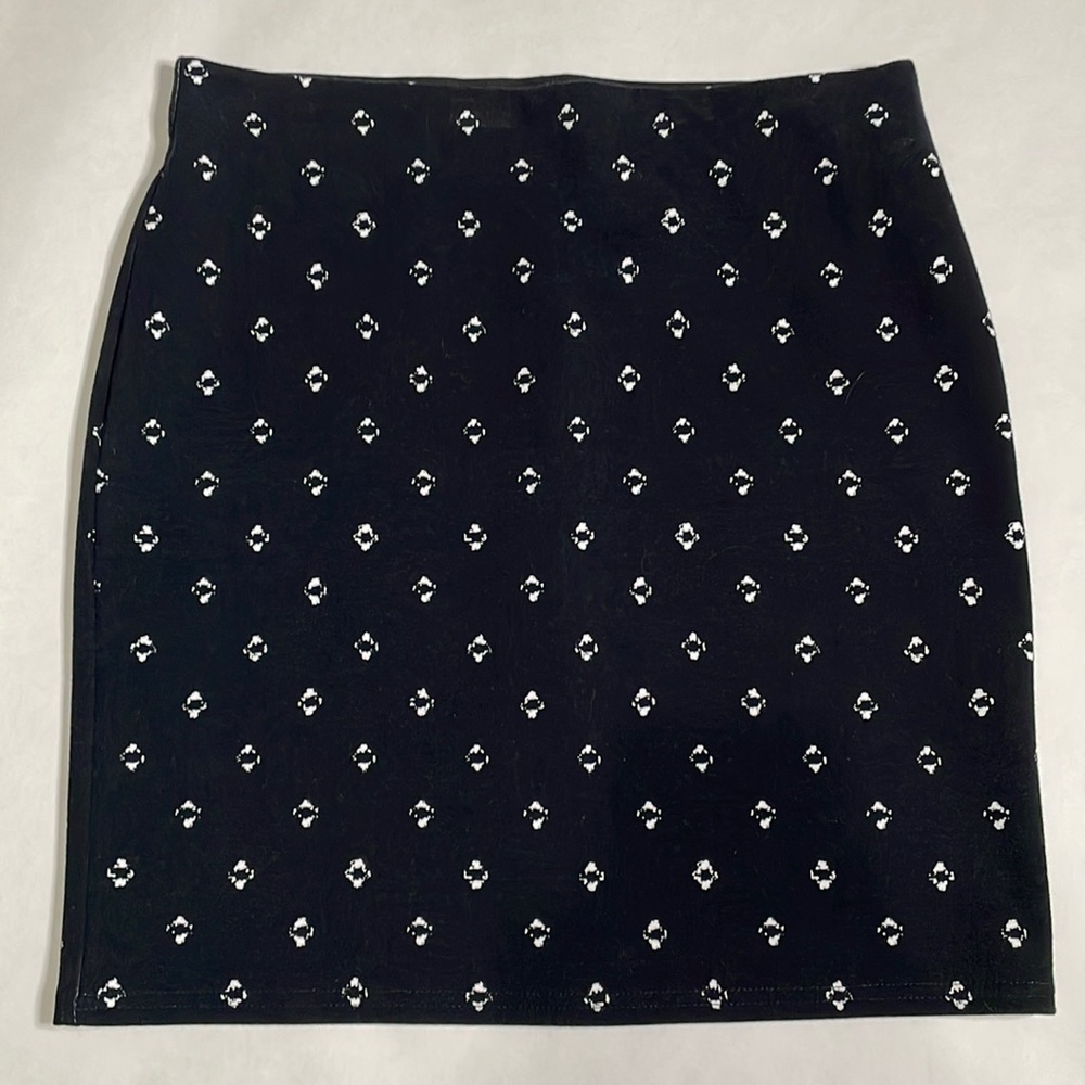NWOT LOFT mini skirt, size S